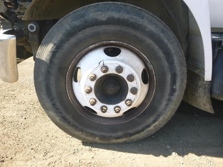 2017-ford-f650-image-21