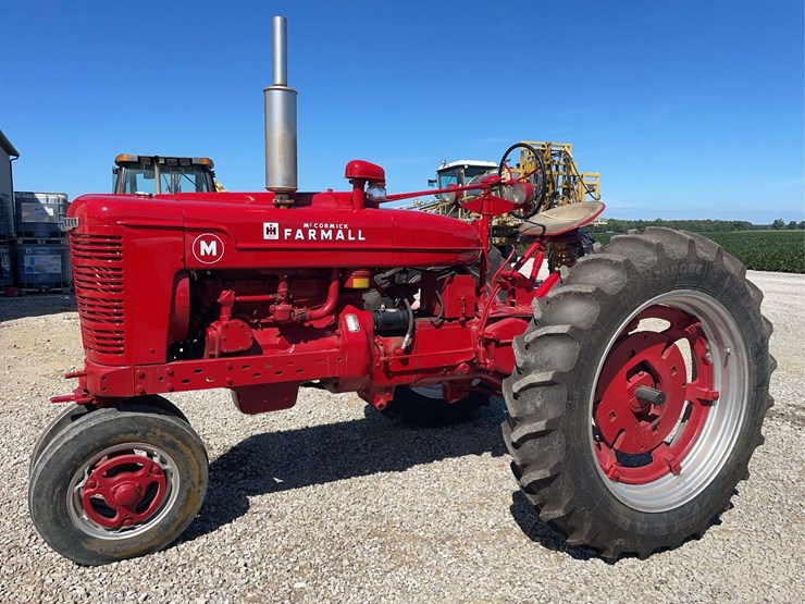 1950-ih-farmall-m-image-2