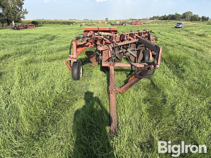 morris-/-melroe-6-bottom-plow-packer-drill-image-2