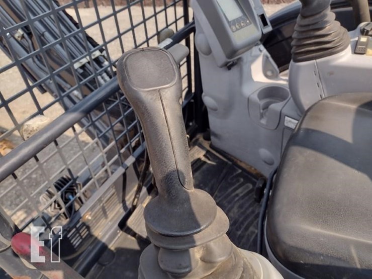 2018-deere-35g-image-10