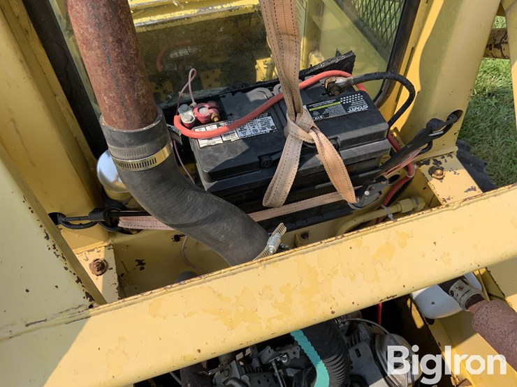 new-holland-l325-image-17