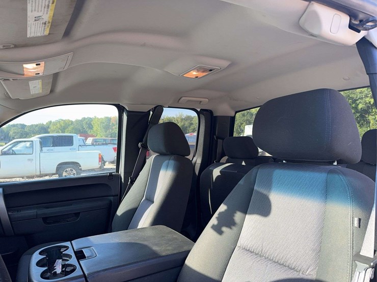 2013-chevrolet-silverado-1500-image-16