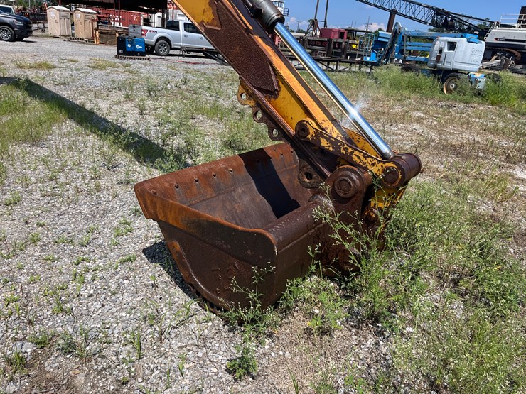 2008-caterpillar-324d-image-3