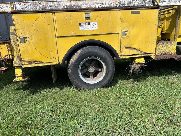 ford-7000-image-8