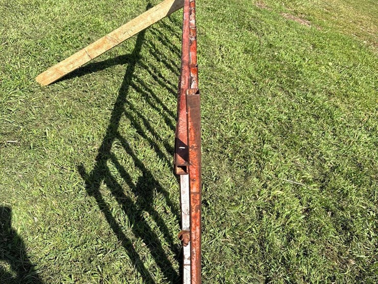 10’-adjustable-steel-sorting-gate-image-9