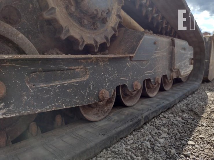 2022-deere-317g-image-31