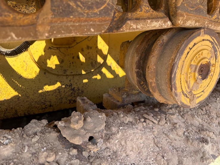 2012-caterpillar-d5k2-lgp-image-11