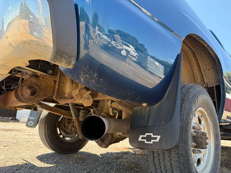 2005-chevrolet-2500-image-26