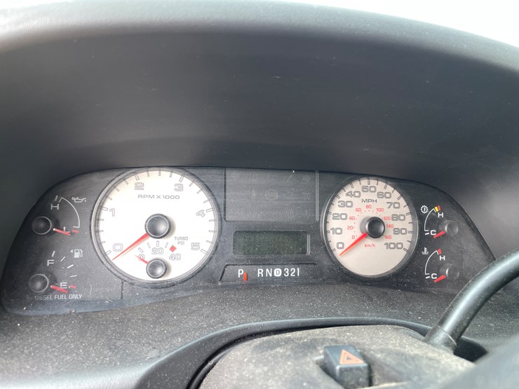 2007-ford-f550-image-32