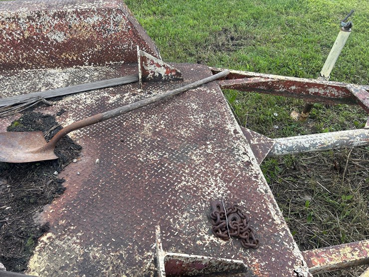 trailer-with-ramps-image-13