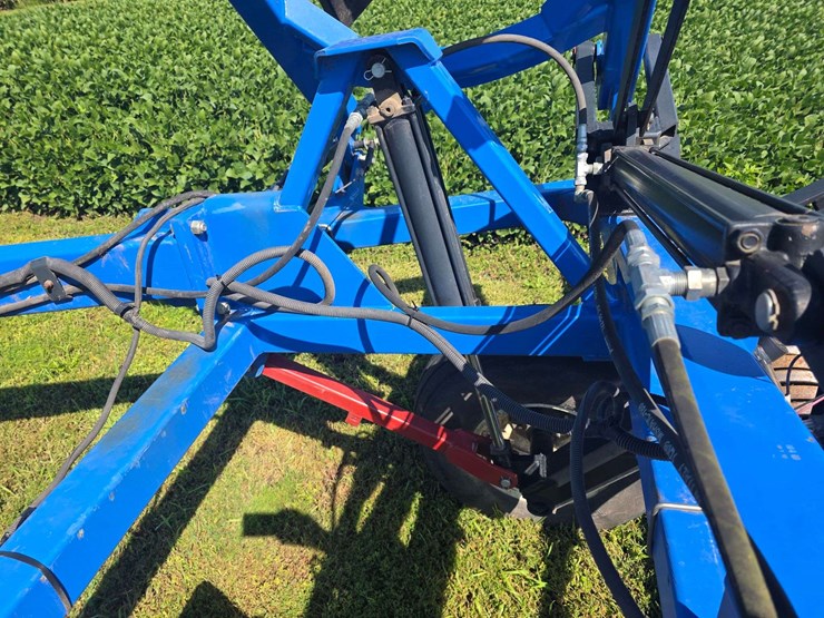 new-holland-sg110-image-21
