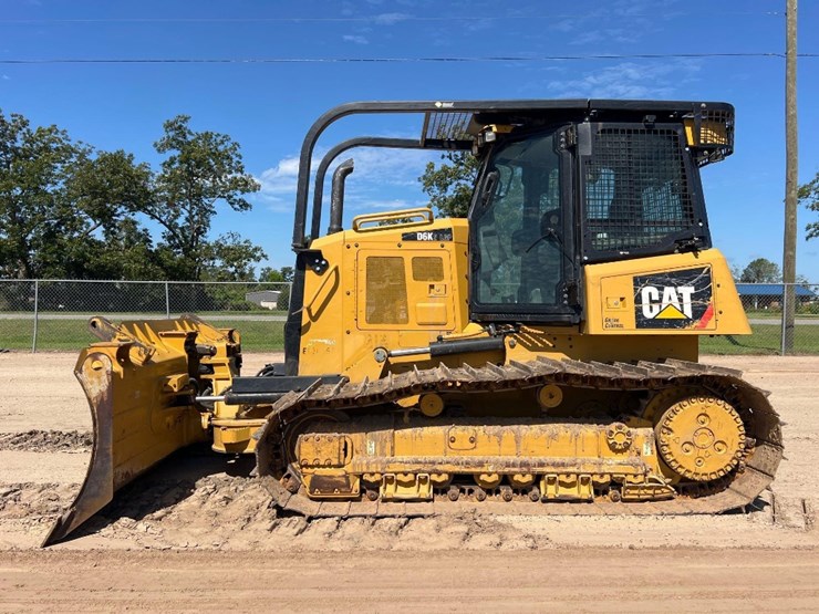 2020-caterpillar-d6k2-lgp-image-1