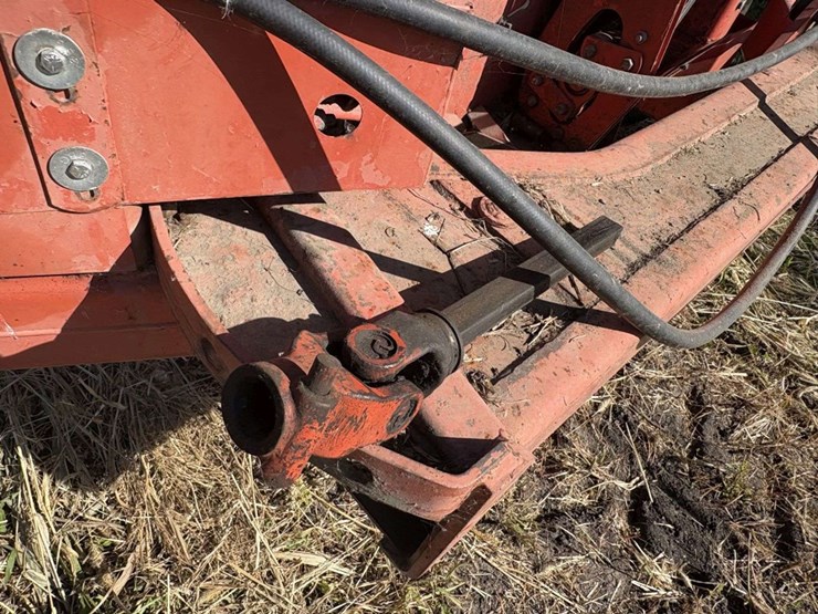hesston-1090-image-12