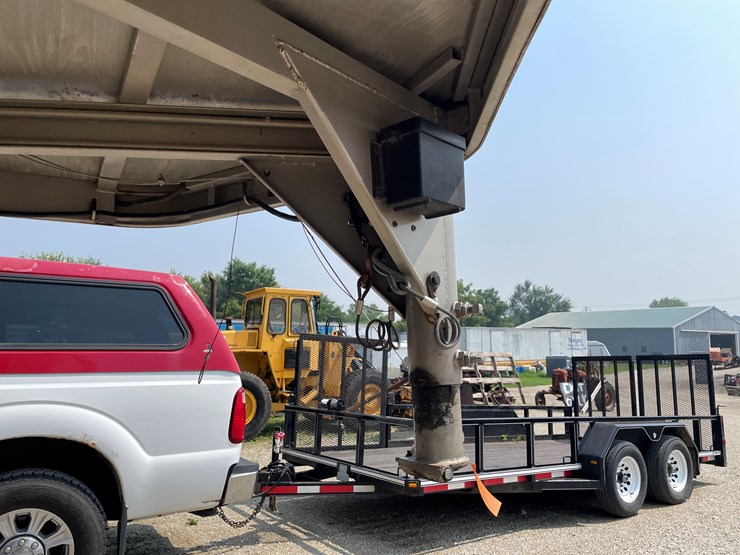 #6303-•-2003-hawk-horse-trailer,-(sells-with-paperwork-to-obtain-title-from-dmv)-image-38