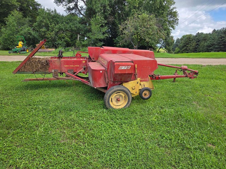 new-holland-275-image-2