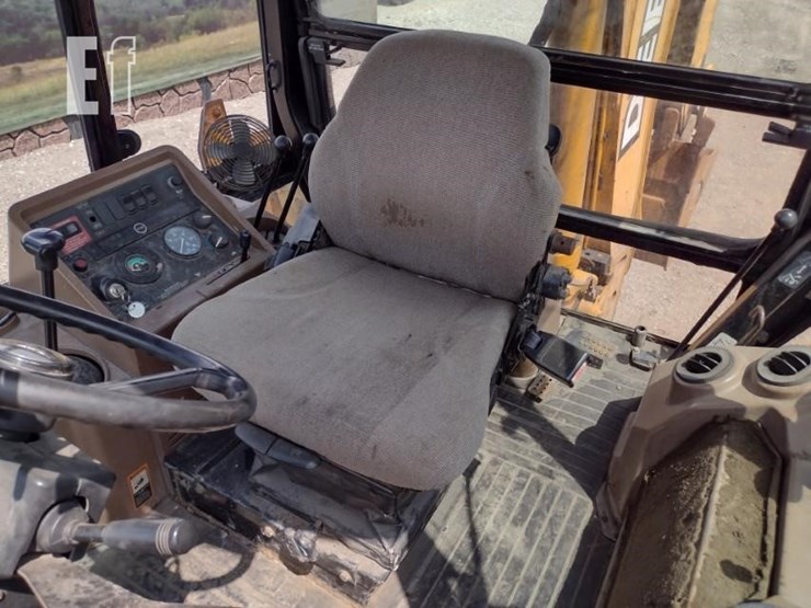 1999-deere-410e-image-15