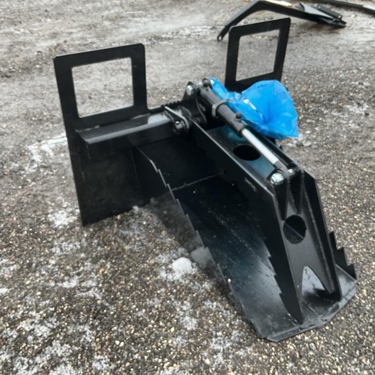 #607 • Skid Steer Spade Grapple