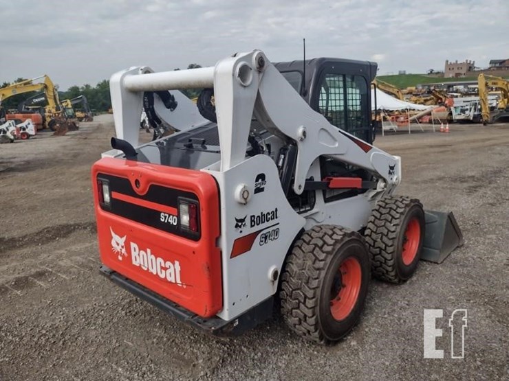 2022-bobcat-s740-image-30