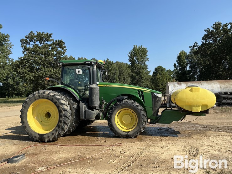 2013-john-deere-8235r-image-4
