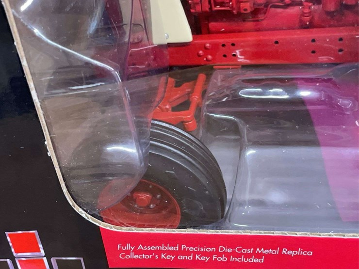 1/16-ih-1086-precision-key-series-nib-ertl-image-8