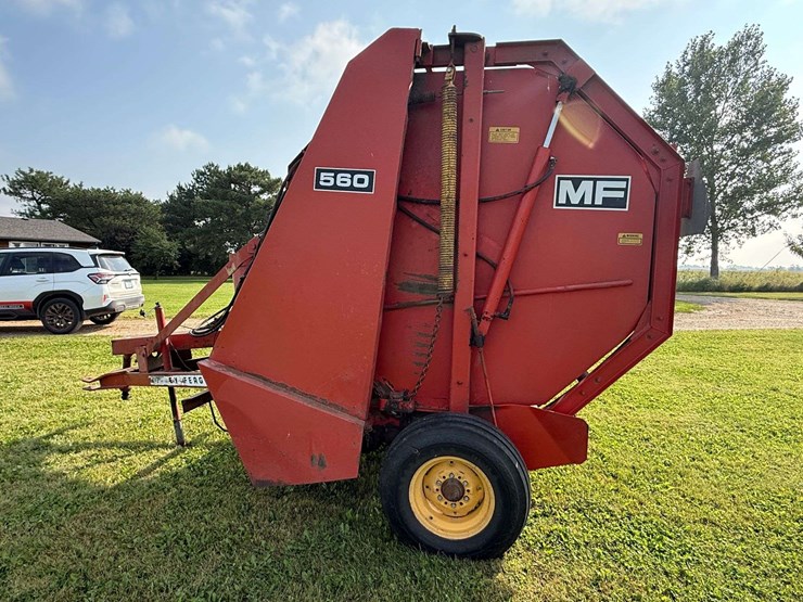 massey-ferguson-560-image-10