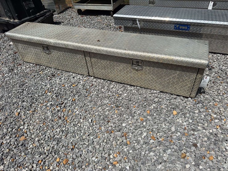 aluminum-tool-box-with-2-doors-image-1