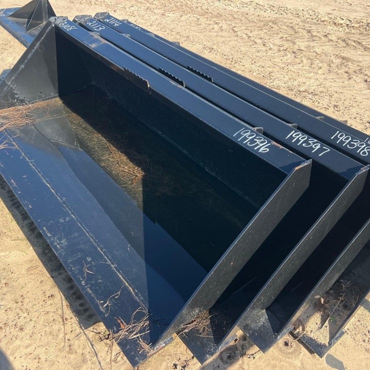 UNUSED SWICT 72" QUICK ATTACH BUCKET