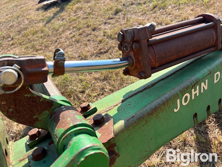 john-deere-115-image-16