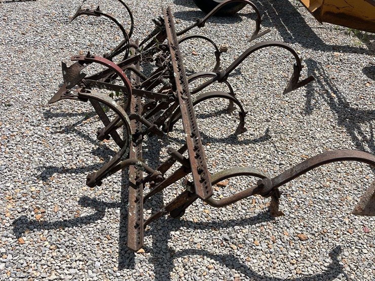 massey-ferguson-3-image-3