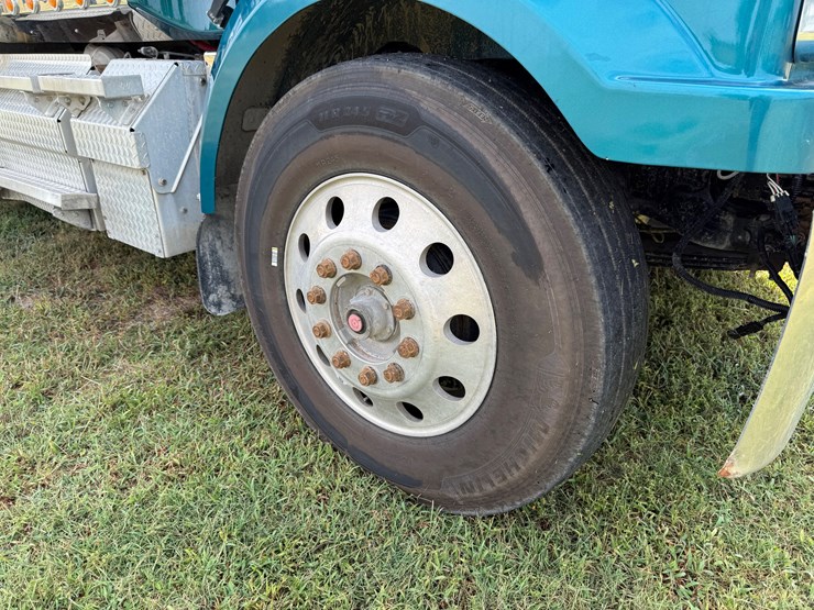 western-star-4900-image-29
