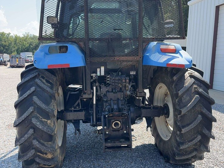 new-holland-t6020-image-4
