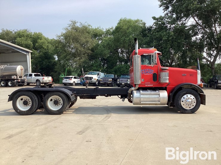 1993-peterbilt-378-image-4