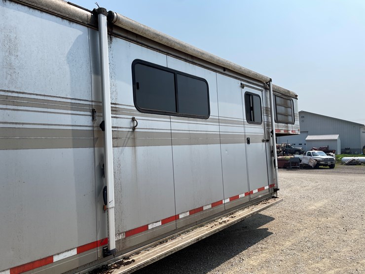 #6303-•-2003-hawk-horse-trailer,-(sells-with-paperwork-to-obtain-title-from-dmv)-image-16