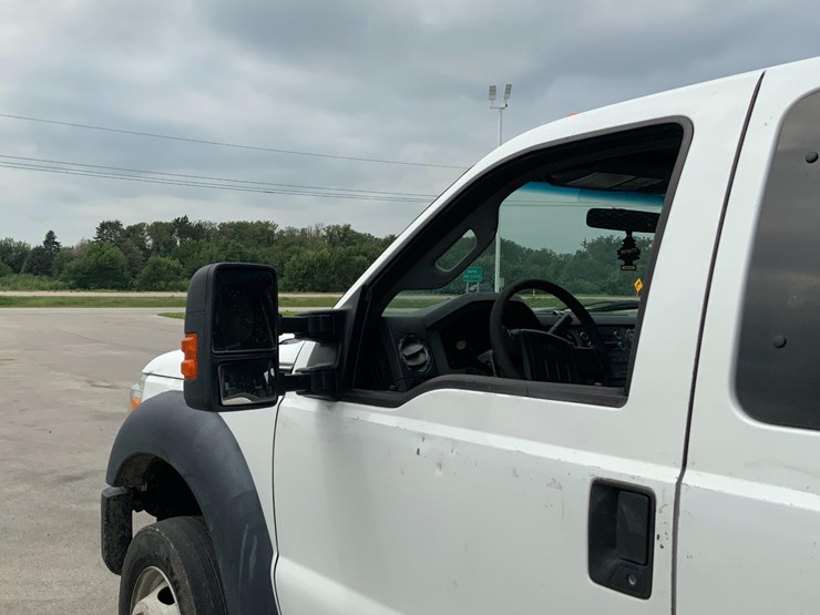 2011-ford-f550-xlt-image-20