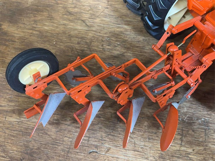 1/16-ac-d19-w/plow-customized-image-17