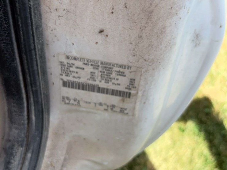 2000-ford-f550-image-26