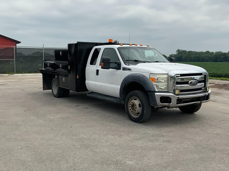 2011-ford-f550-xlt-image-11