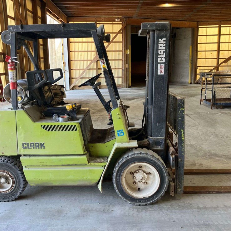 Clark GXP30 6000lbs Capacity Forklift