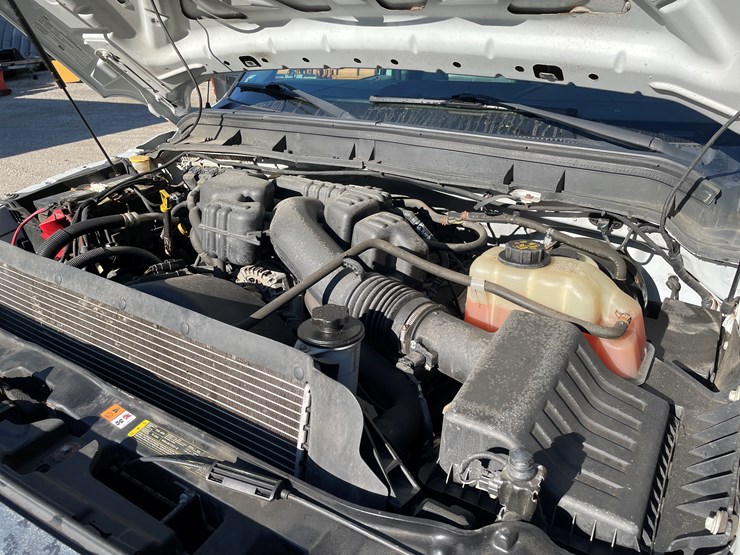 2016-ford-f250-xl-image-39