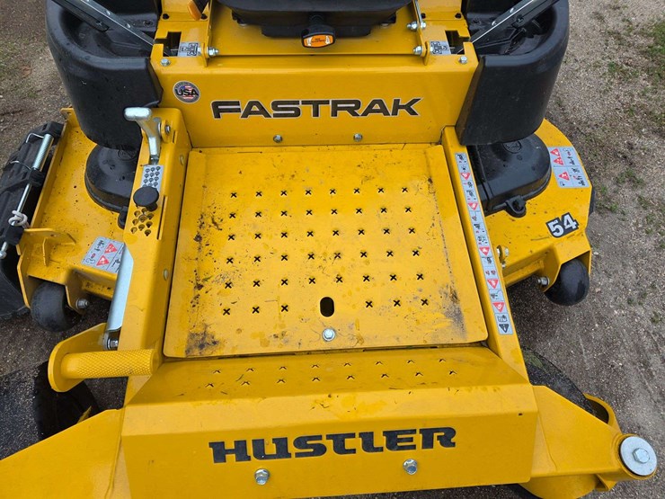 2021-hustler-fastrak-54-image-13