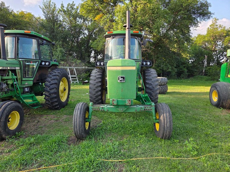 1981-john-deere-4440-image-2