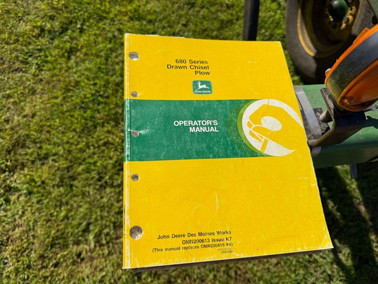 john-deere-680-image-12