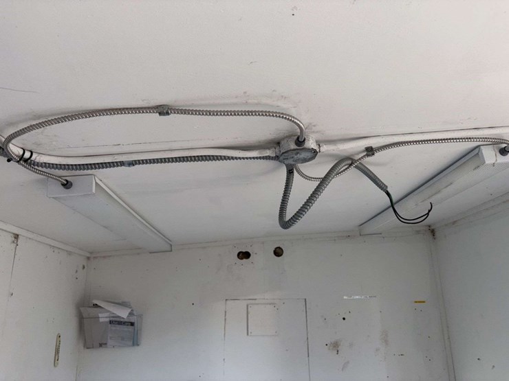 corn-dryer-shack,-on-skids,-100”x123”x102”-tall,-insulated,-32”-door,-a/c,-heat,-lights-image-18