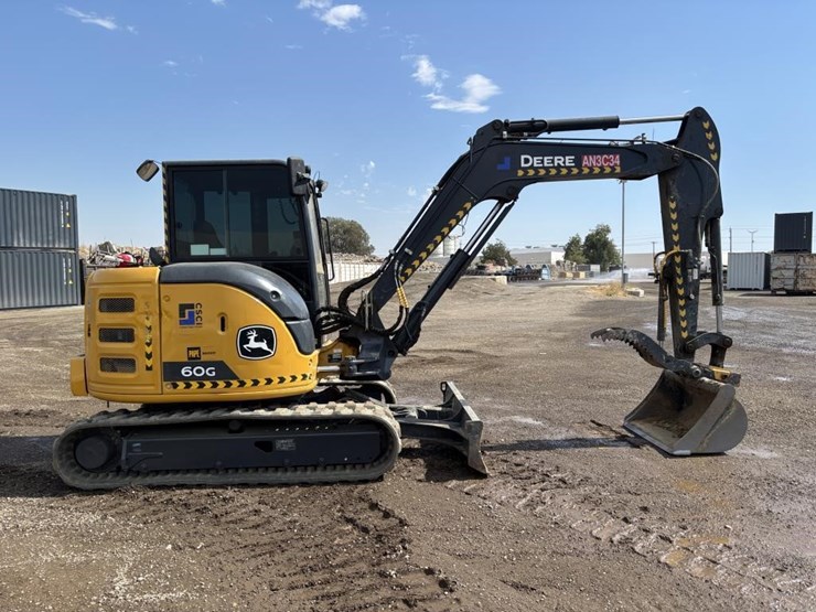 2023-deere-60g-image-7