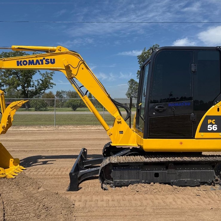 2011 KOMATSU PC56-7