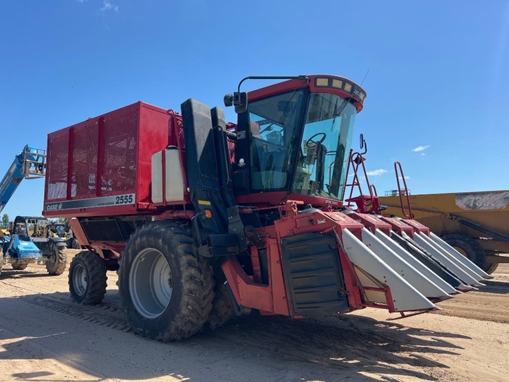 case-ih-2555-image-6