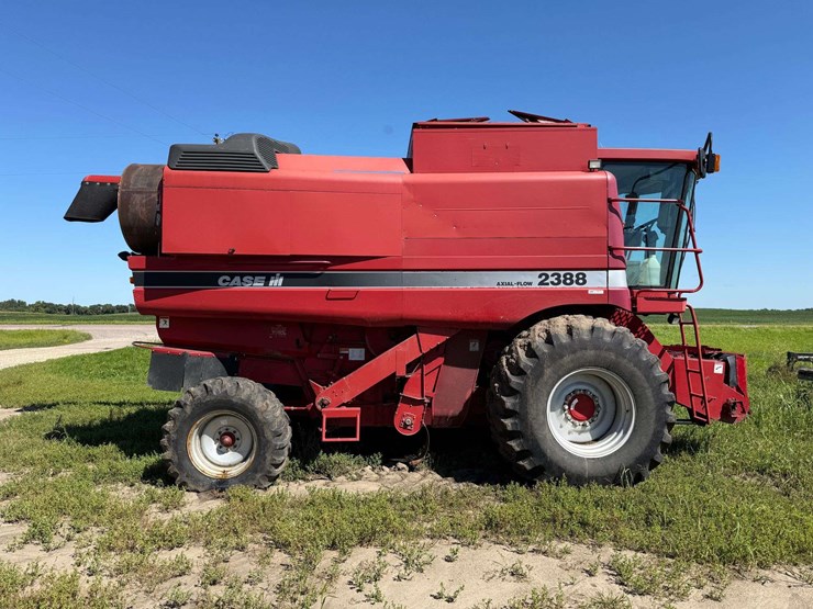 1997-case-ih-2388-image-3