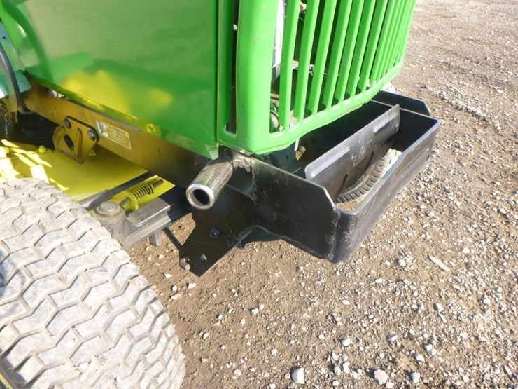 john-deere-240-image-10