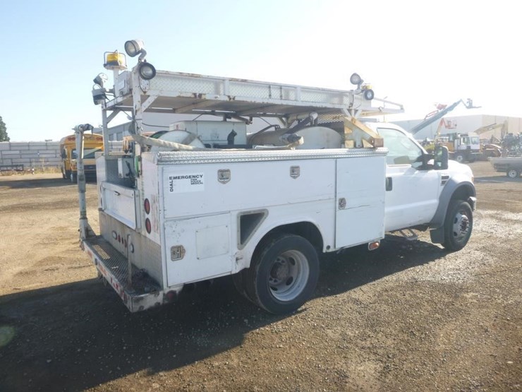 2008-ford-f550-image-3