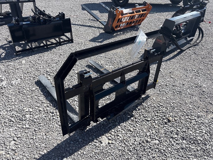 #28502-•-pallet-forks-image-4